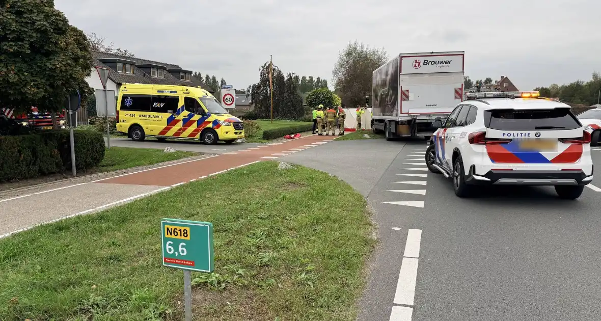 Fietser overleden na aanrijding met vrachtwagen - Foto 4