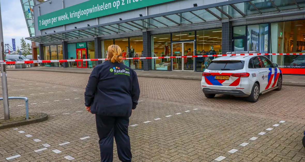explosief gevonden bij kringloopwinkel - Foto 3