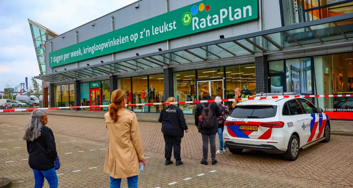 explosief gevonden bij kringloopwinkel - Foto 4