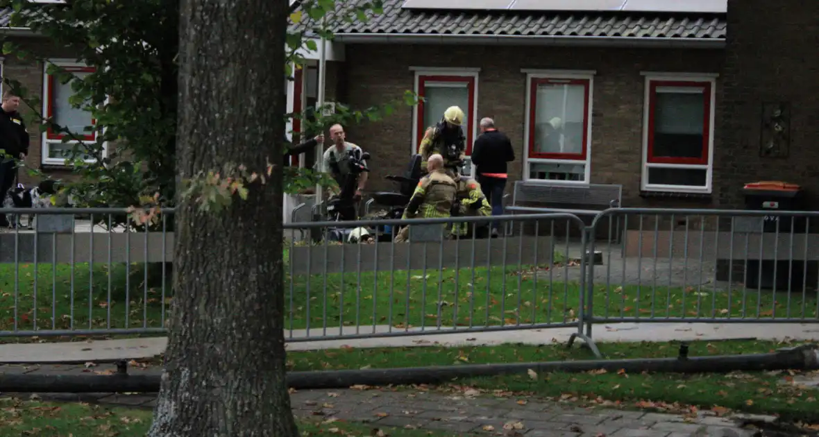 Scootmobiel onderzocht door brandweer - Foto 2