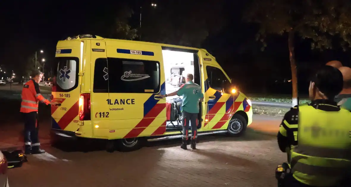 Zwaargewonde bij aanrijding in Laren - Foto 10