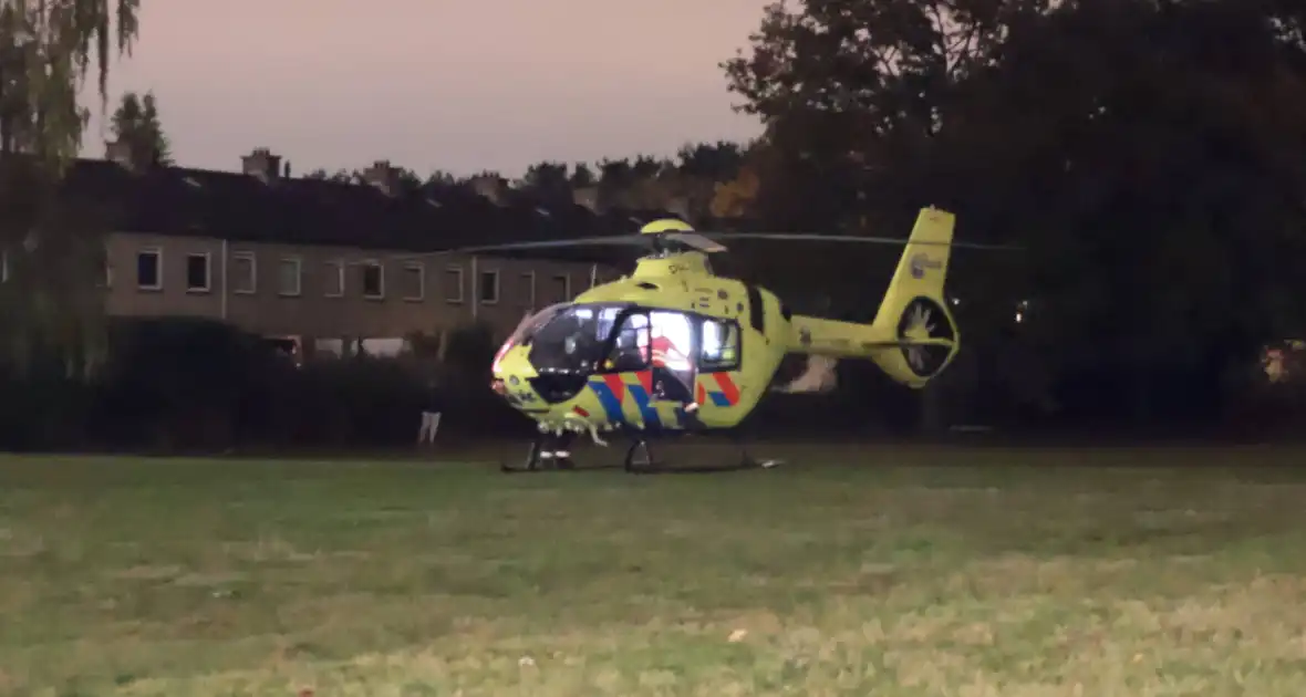 Zwaargewonde bij aanrijding in Laren - Foto 14