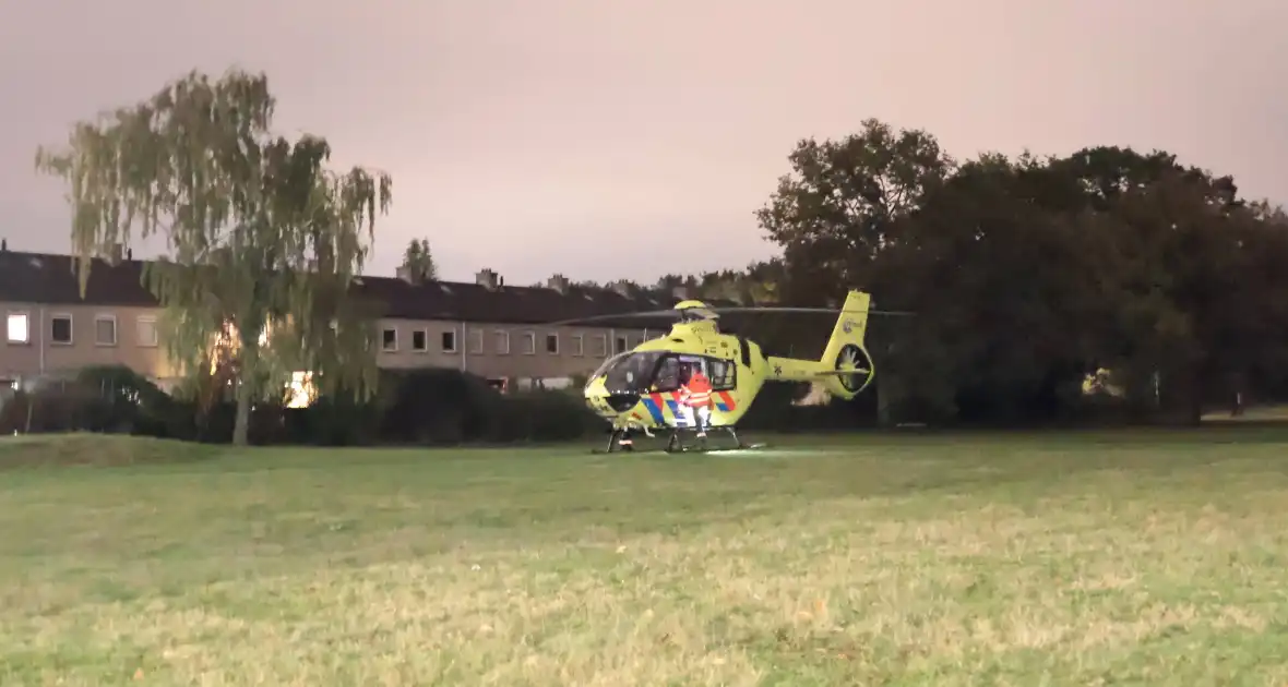 Zwaargewonde bij aanrijding in Laren - Foto 15