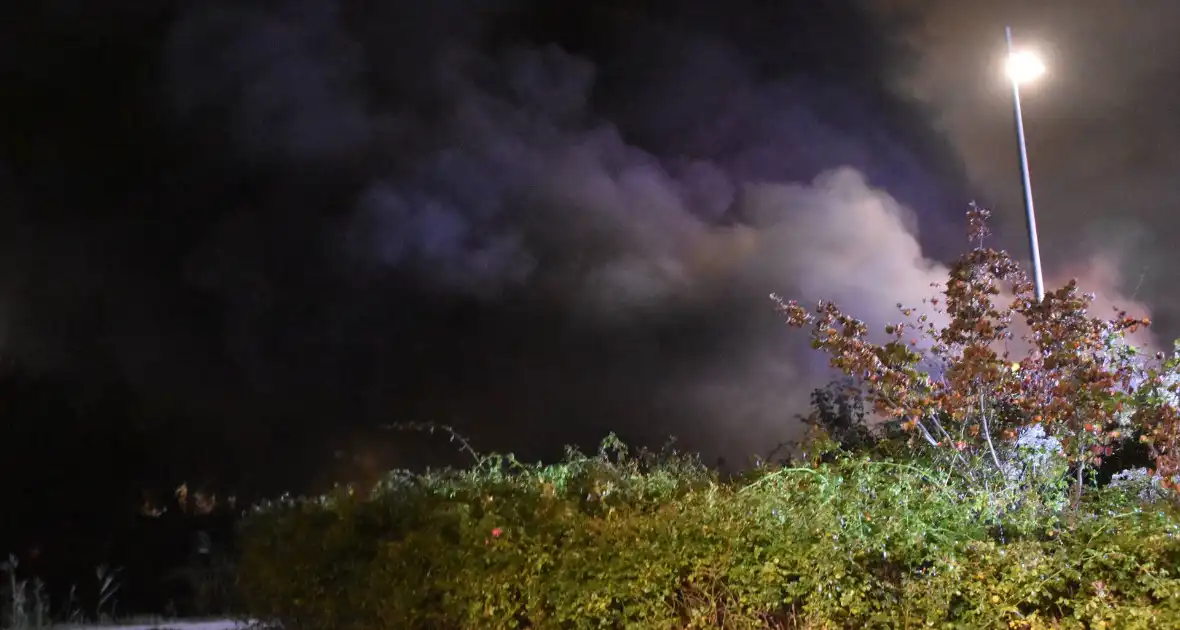 Brand op boot zorgt voor rookontwikkeling - Foto 2