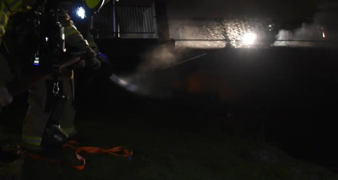 Brand op boot zorgt voor rookontwikkeling - Foto 3