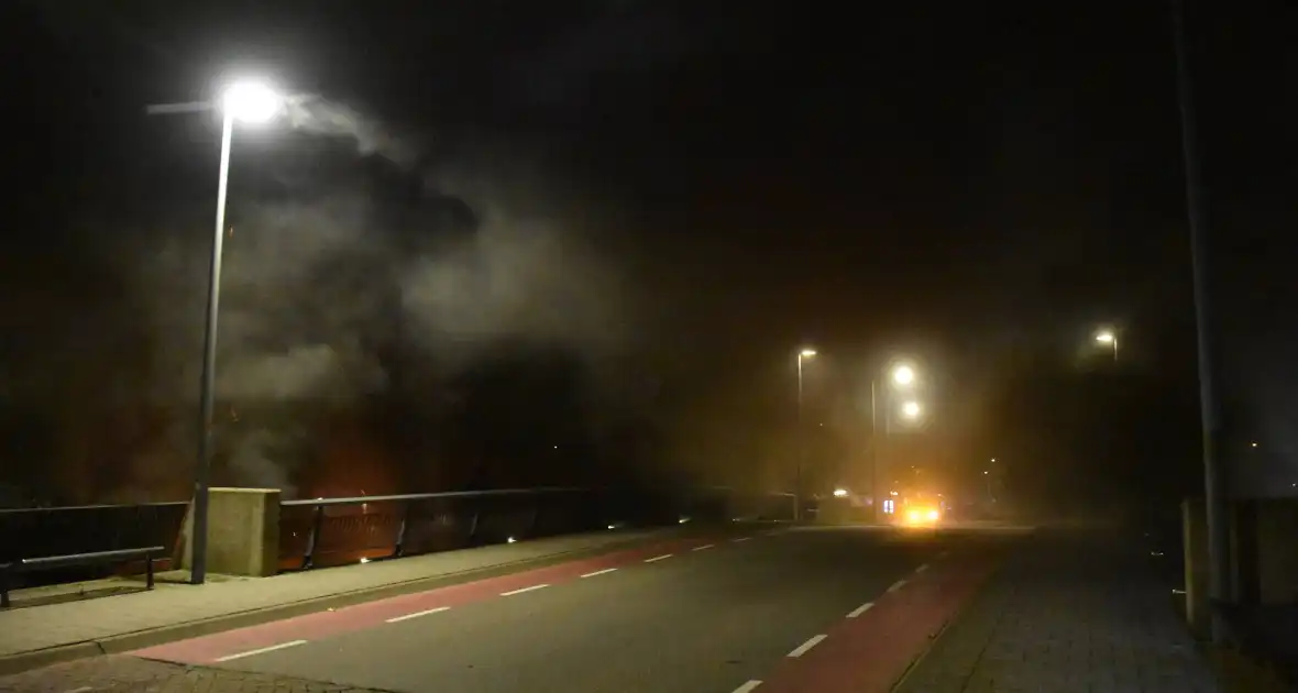 Brand op boot zorgt voor rookontwikkeling - Foto 4
