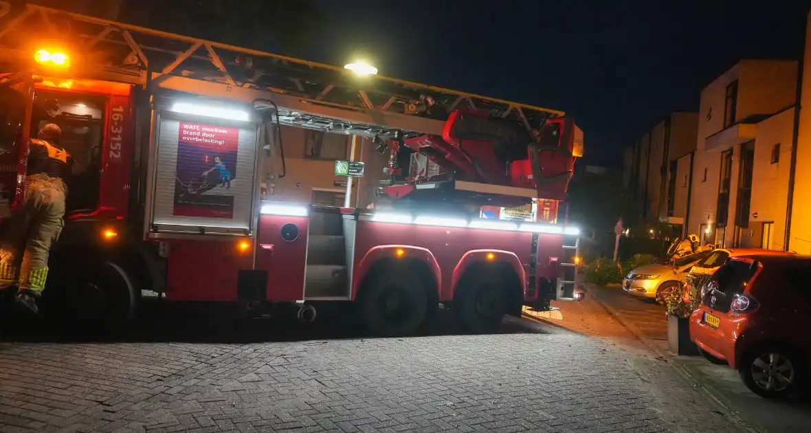 Brandweer ventileert woning na brand in meterkast - Foto 4
