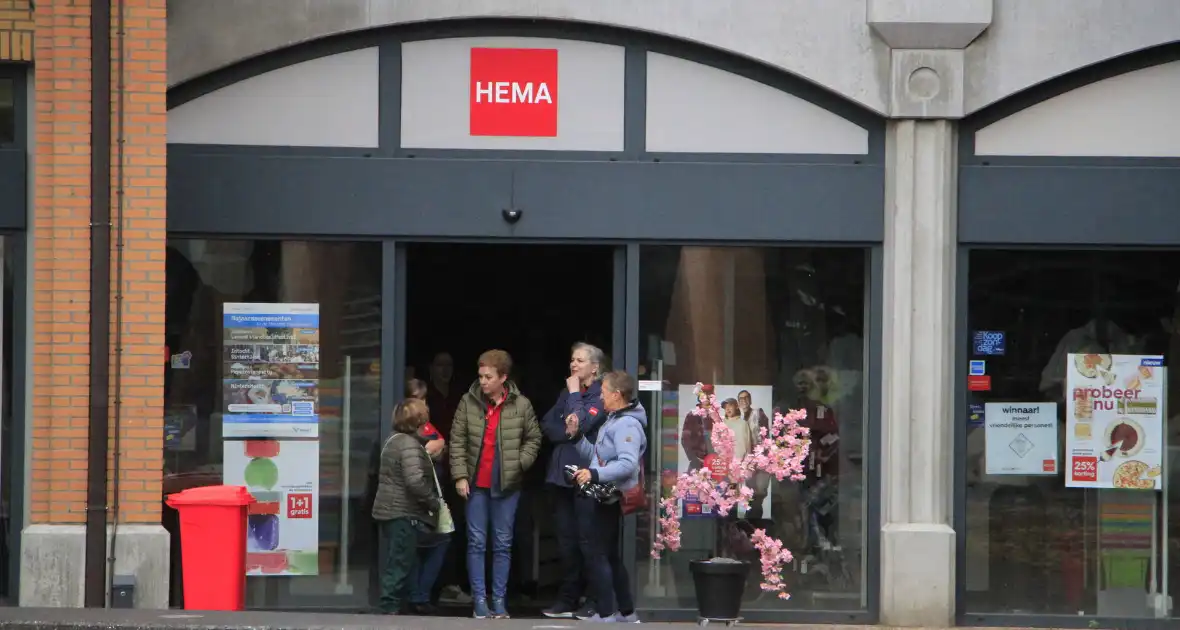 Stroomstoring sluit winkels tijdelijk - Foto 8