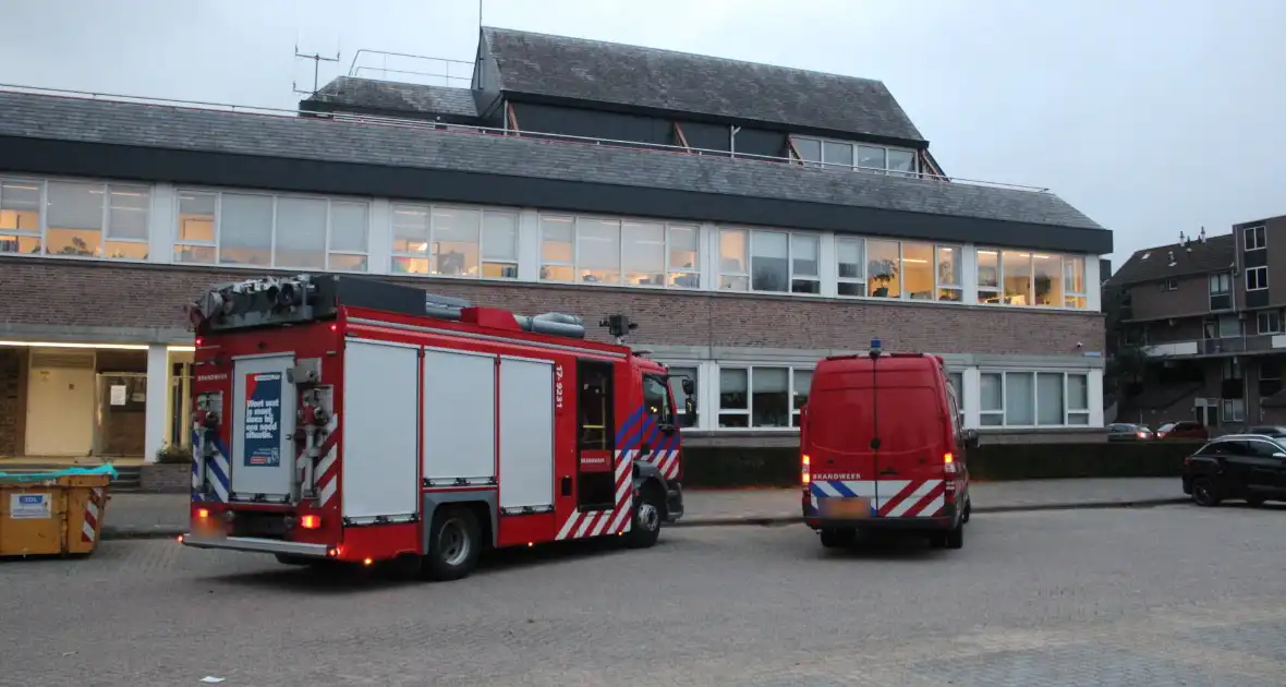 Liftprobleem op politiebureau - Foto 2
