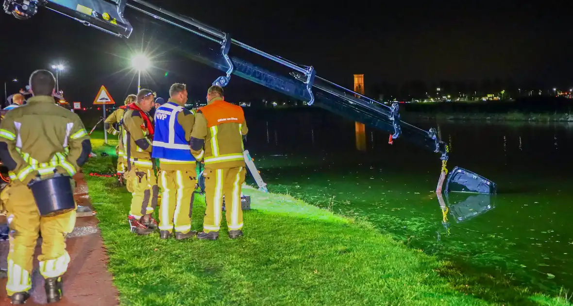 Inzittende auto in kritieke toestand na ongeval - Foto 2