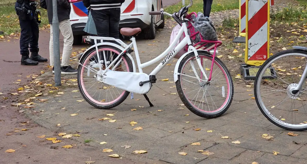 Meisje aangereden door auto tijdens fietstocht - Foto 3
