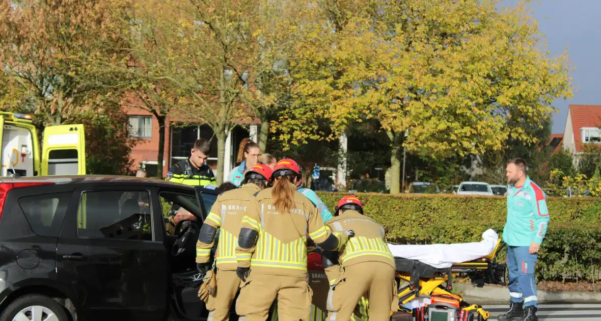 Brandweer bevrijdt beknelde fietser - Foto 1