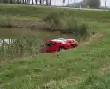 Automobilist belandt in water na ongeval
