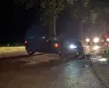 Automobilist mist bocht en botst