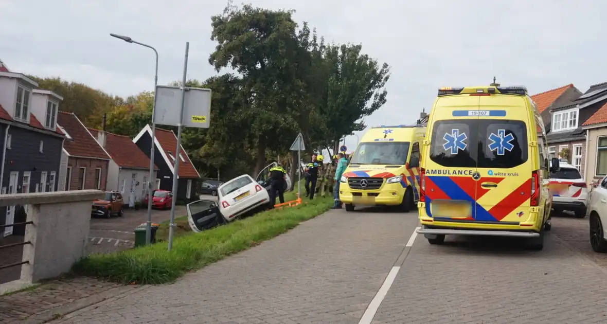 Auto van dijk gereden - Foto 4