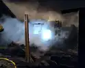 Schuur brand volledig af