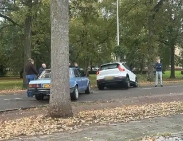 Auto's zwaar beschadigd na ongeluk