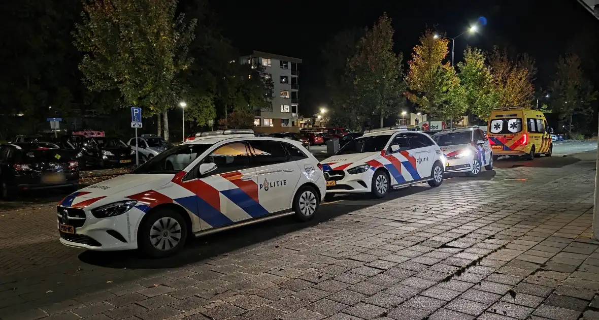 Politie en ambulance ingezet voor conflict in flatwoning - Foto 1