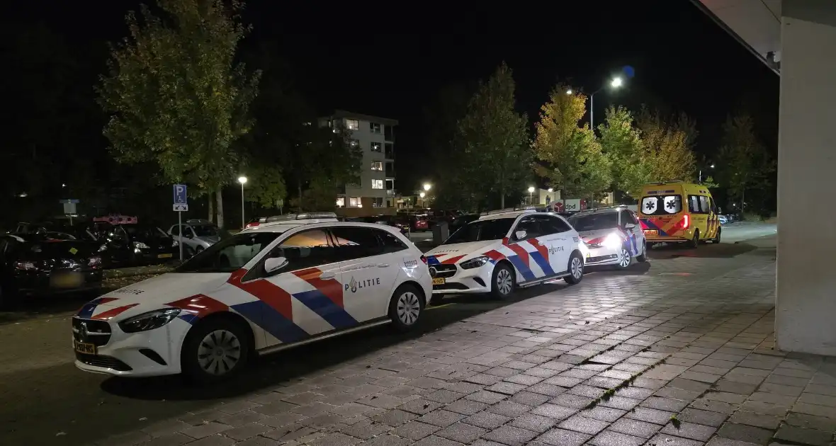 Politie en ambulance ingezet voor conflict in flatwoning - Foto 2