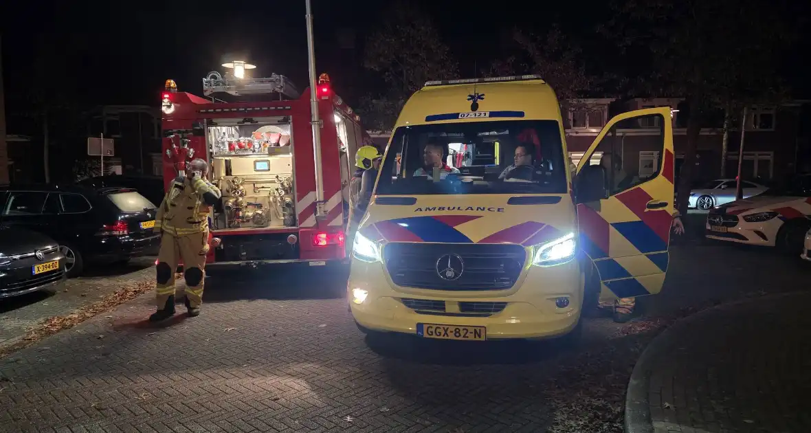 Woningbrand door vergeten pannetje, bewoner nagekeken door het ambulancepersoneel