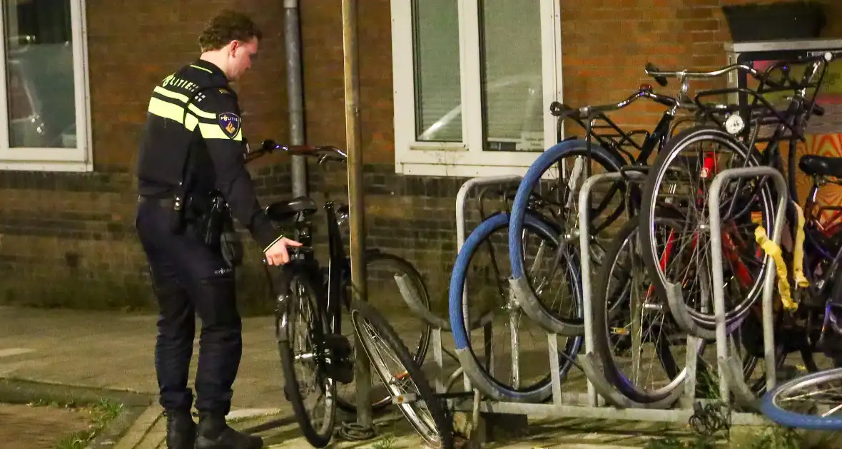 Fietster raakt gewond bij aanrijding met tram - Foto 3