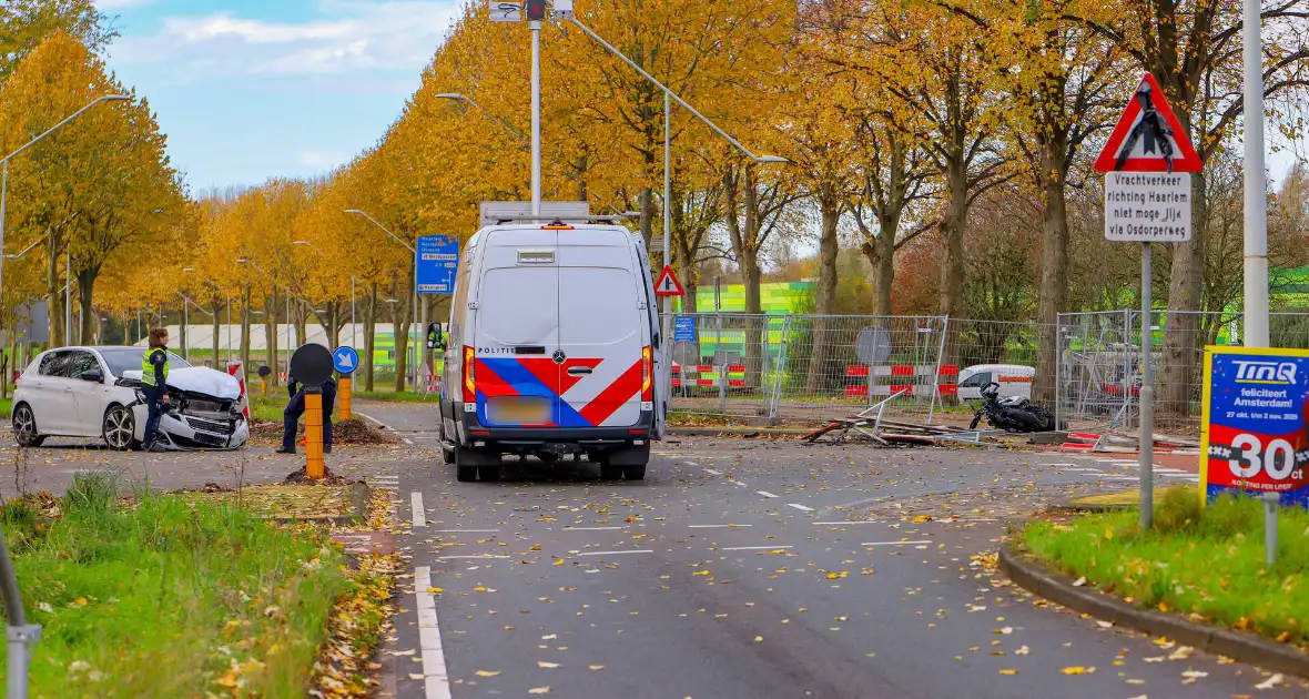 Zwaar ongeval tussen motorfiets en auto - Foto 2