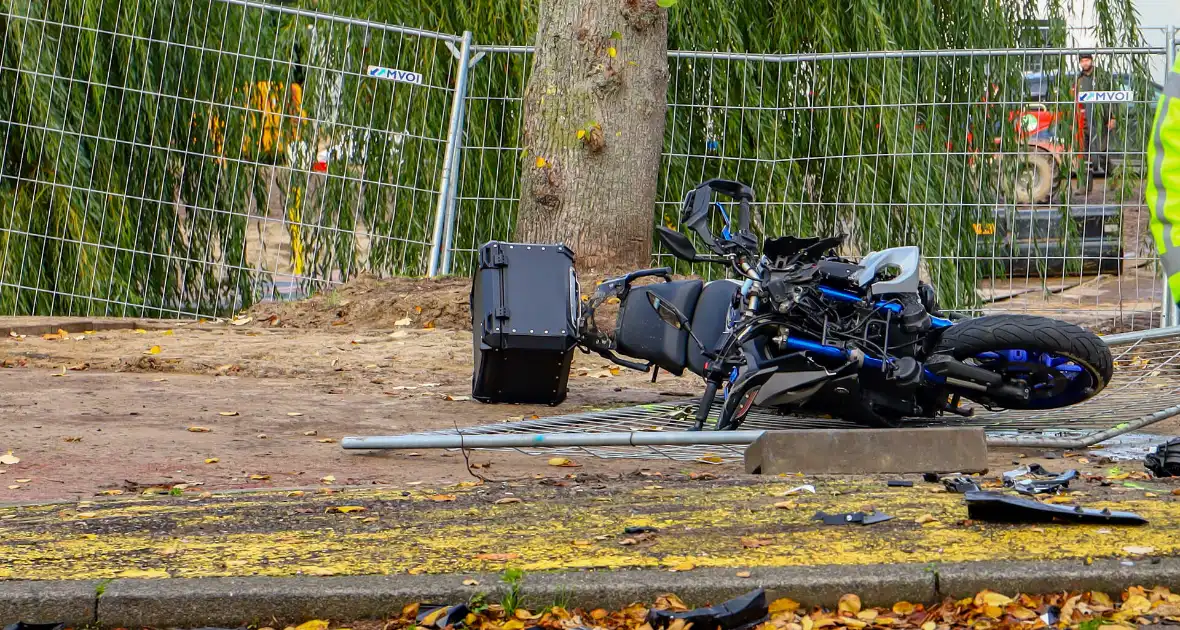 Zwaar ongeval tussen motorfiets en auto - Foto 5