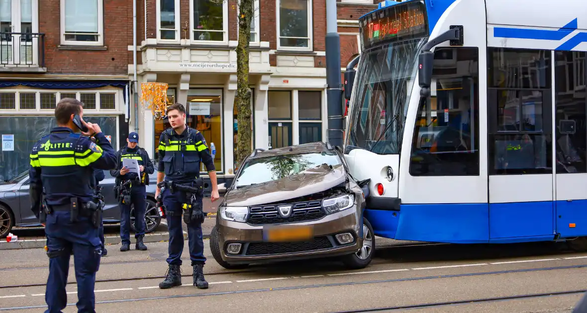 Meerdere gewonden bij aanrijding tussen auto en tram - Foto 5