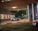 Steekpartij leidt tot gewonde en afzetting van de locatie