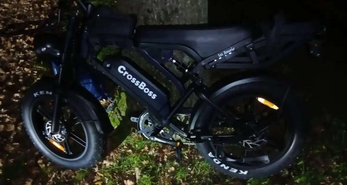 Botsing tussen een fatbike en een auto - Foto 3