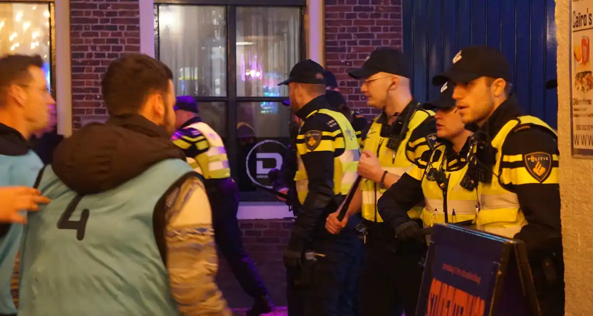 Binnenstad toneel van grote politie oefening - Foto 13