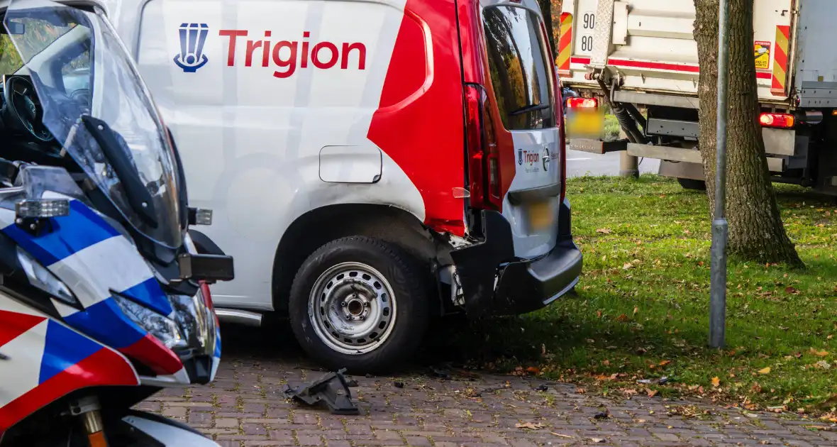 Vrachtwagen zorgt voor ongeval met personenauto