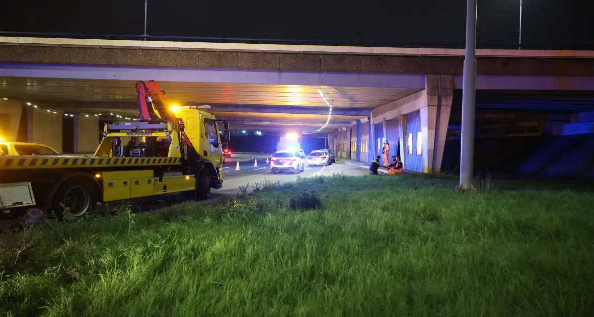 Vrouw gewond bij schietincident - Foto 9