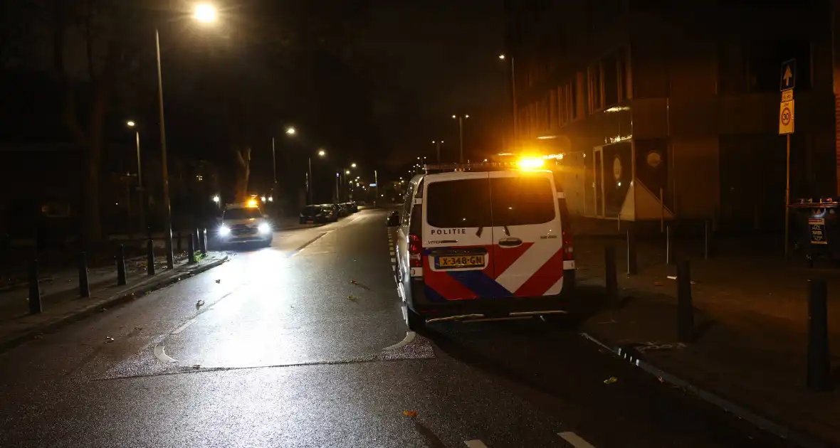 Onderzoek nadat explosie voordeur beschadigt - Foto 4