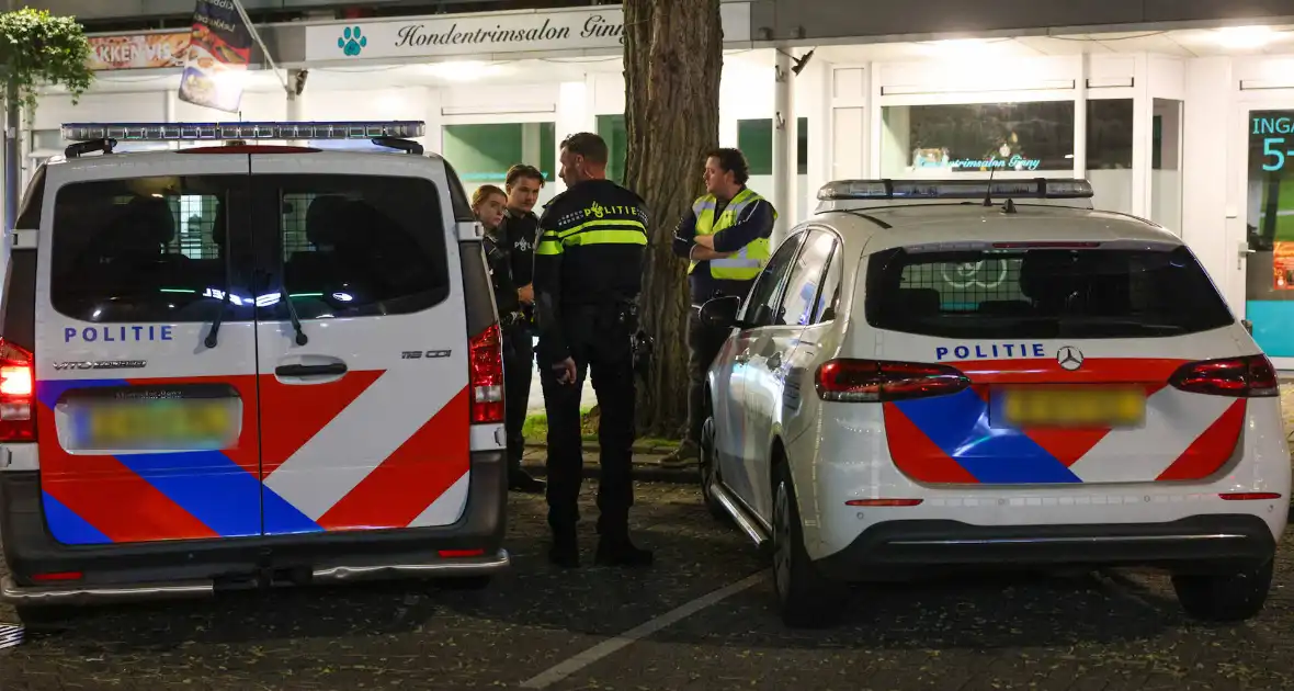 Vijf aanhoudingen en vondst van geld na drugsdeal - Foto 14