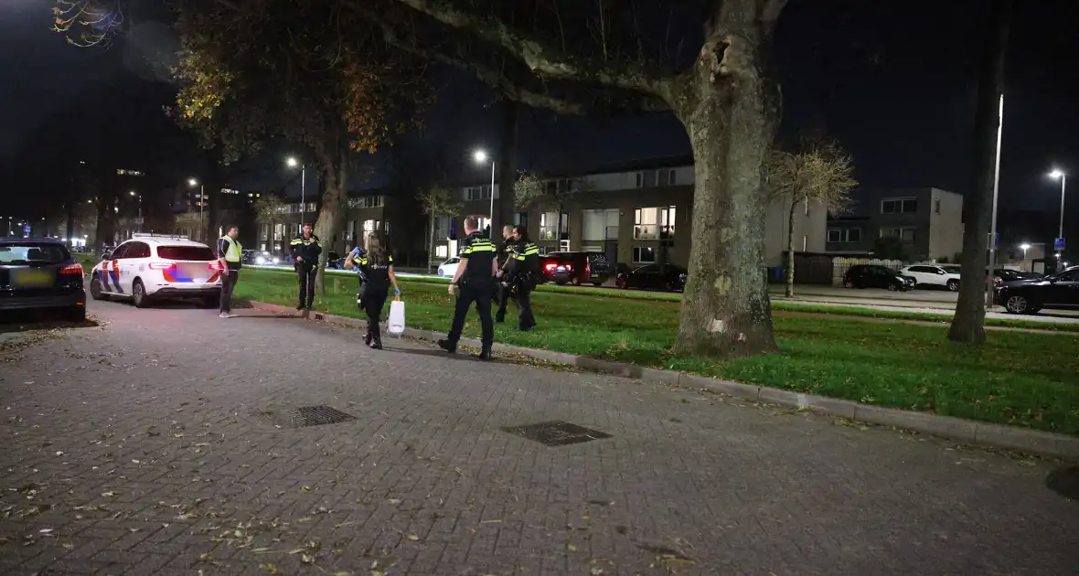 Vijf aanhoudingen en vondst van geld na drugsdeal - Foto 17