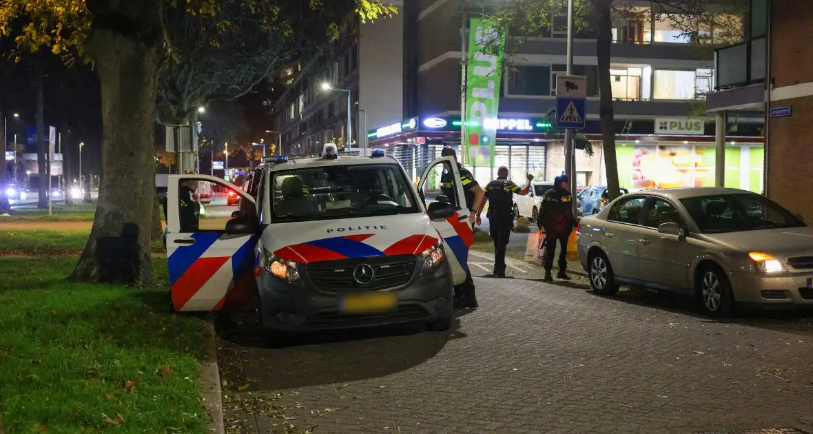 Vijf aanhoudingen en vondst van geld na drugsdeal - Foto 22