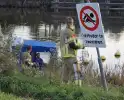 Brandweer helpt stuurloze boot