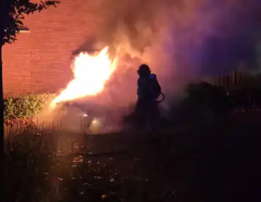 Politie onderzoekt oorzaak van autobrand