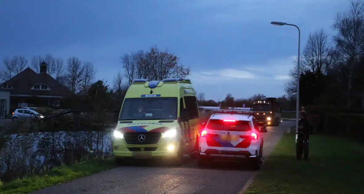 Hulpdiensten ingezet voor 'verdrinkend' schoeisel - Foto 8