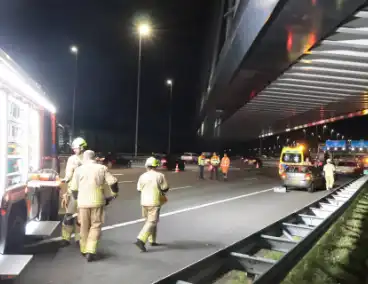 Botsing op snelweg leidt tot bevrijding van inzittende