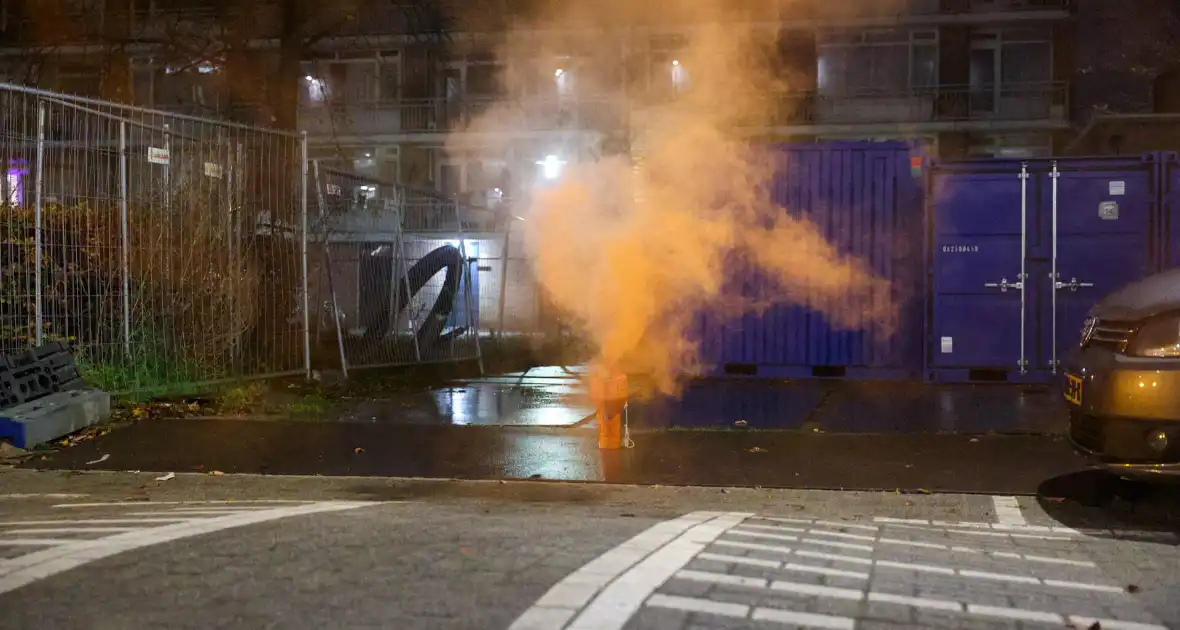 Woningbrand door noodsignaal met oranje rook - Foto 11