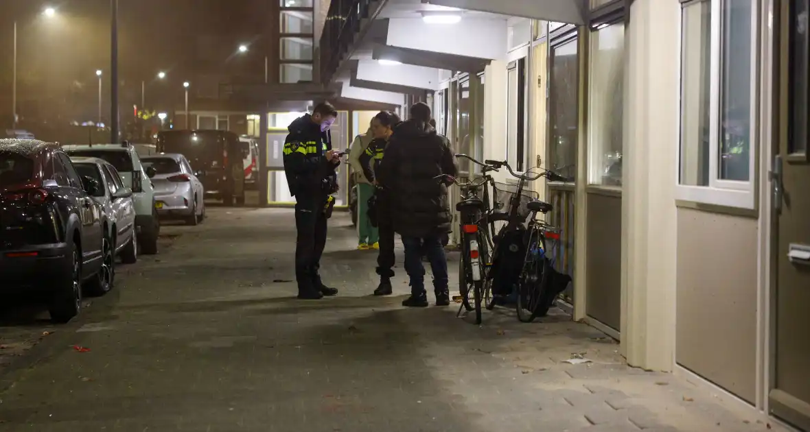 Woningbrand door noodsignaal met oranje rook - Foto 5