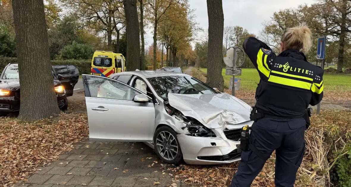 Vrouw en kind gewond bij ongeval - Foto 6