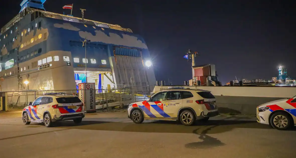 Steekpartij leidt tot aanhouding en gewonde - Foto 2