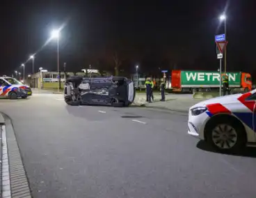 Forse aanrijding op drukke kruising