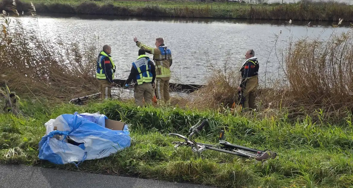 Grote zoekactie na melding te water - Foto 6