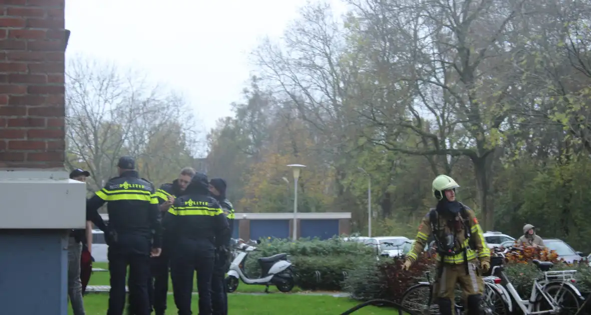 Twee arrestaties na woningbrand - Foto 4