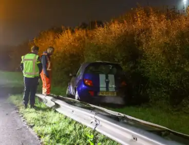 Auto volledig uitgebrand tijdens brandincident