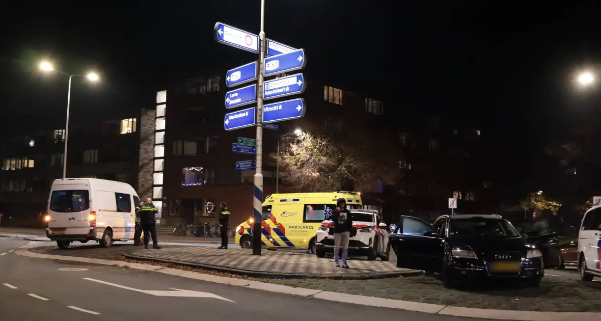 ongeval tussen politievoertuig en auto - Foto 6